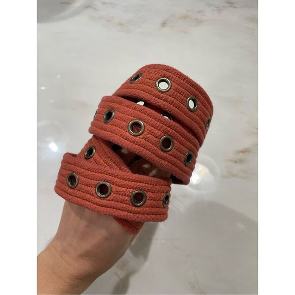 NWT Free People NWT Avril Grommet Canvas Belt SIize M/L - Picture 2 of 5